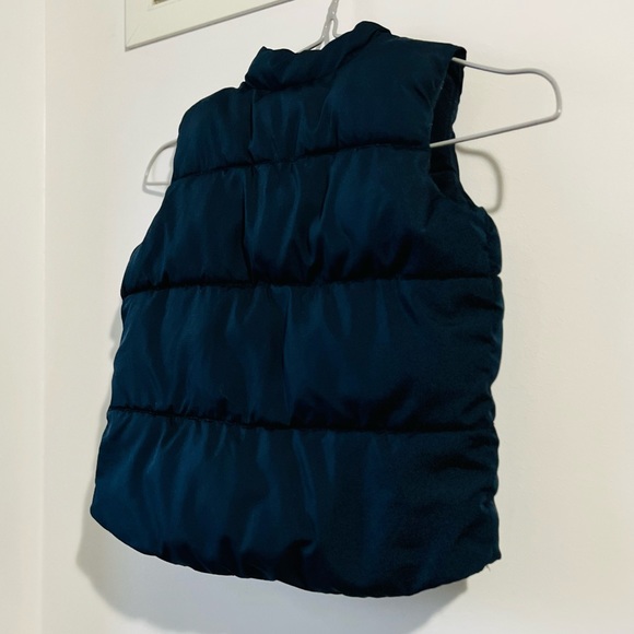 Puffer Vest - Picture 7 of 7